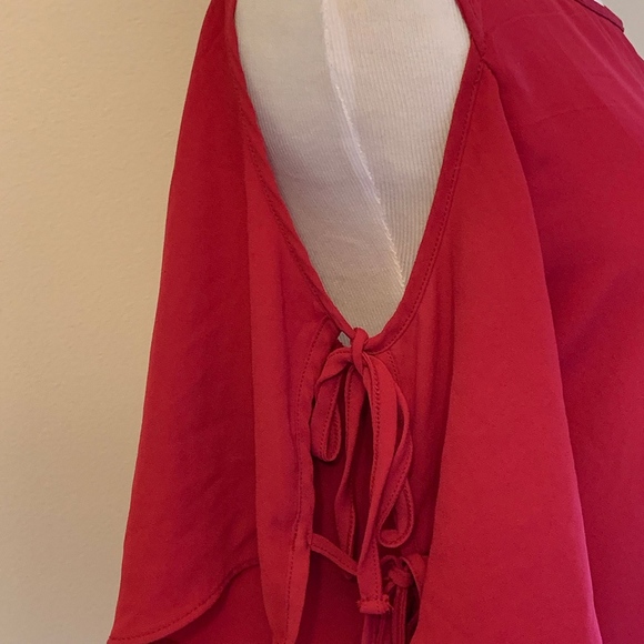 LOFT Tie Cold Shoulder Mix Media Top - Picture 4 of 10